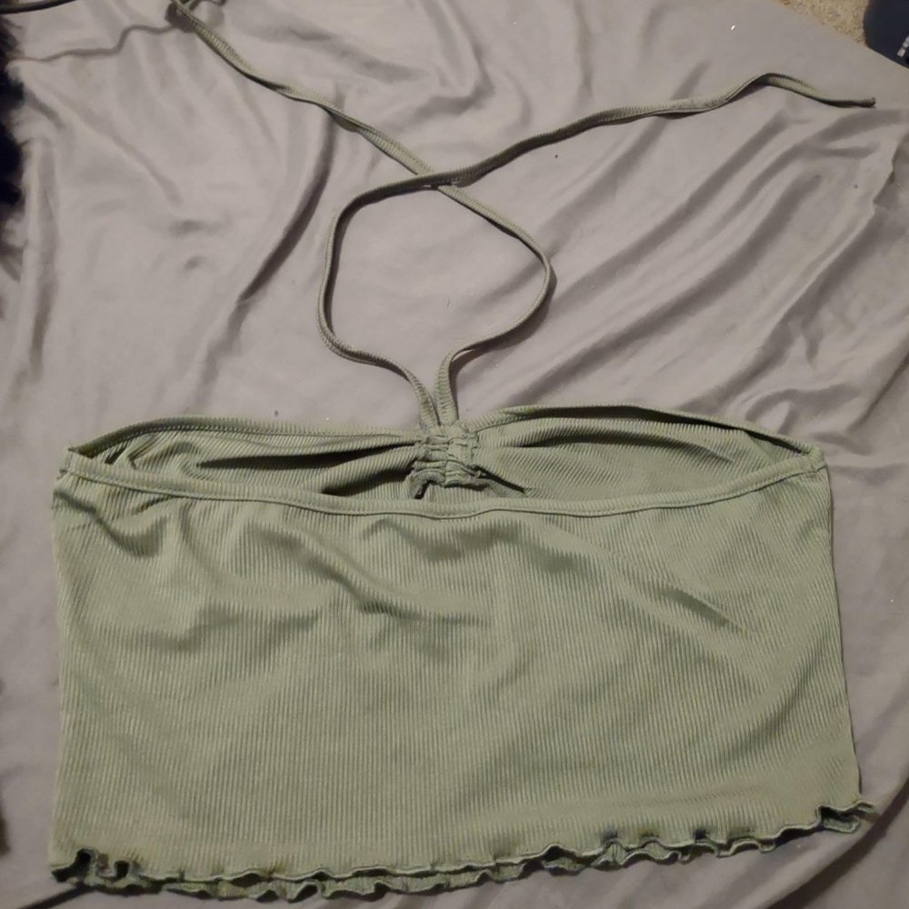 Ribbed Ruched Halter Top - Picture 2 of 2